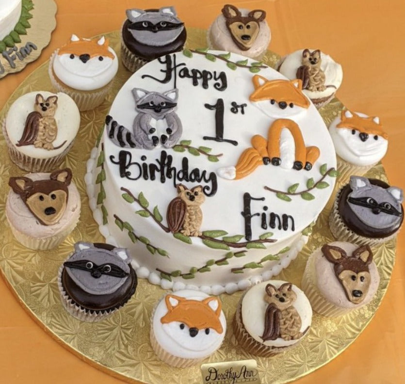 Woodland Animals Cake & Surrounding Cupcakes