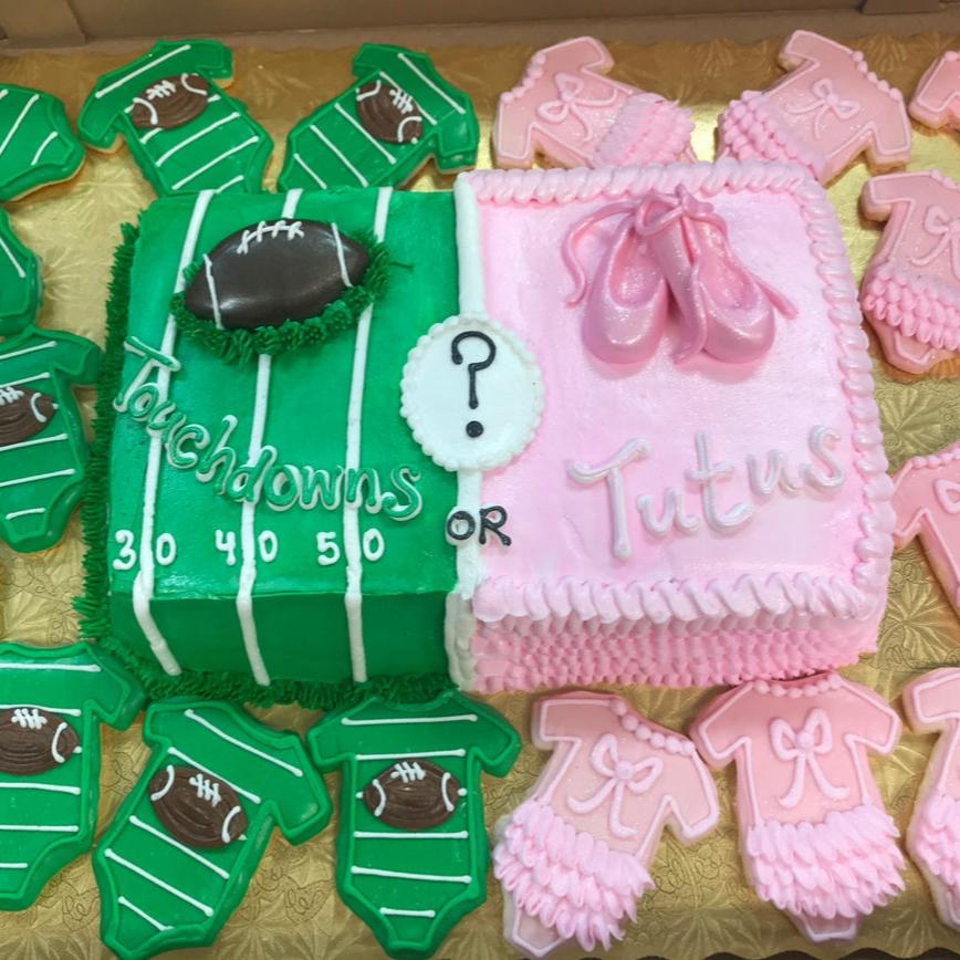 Touchdowns or Tutus Cake & Cookies