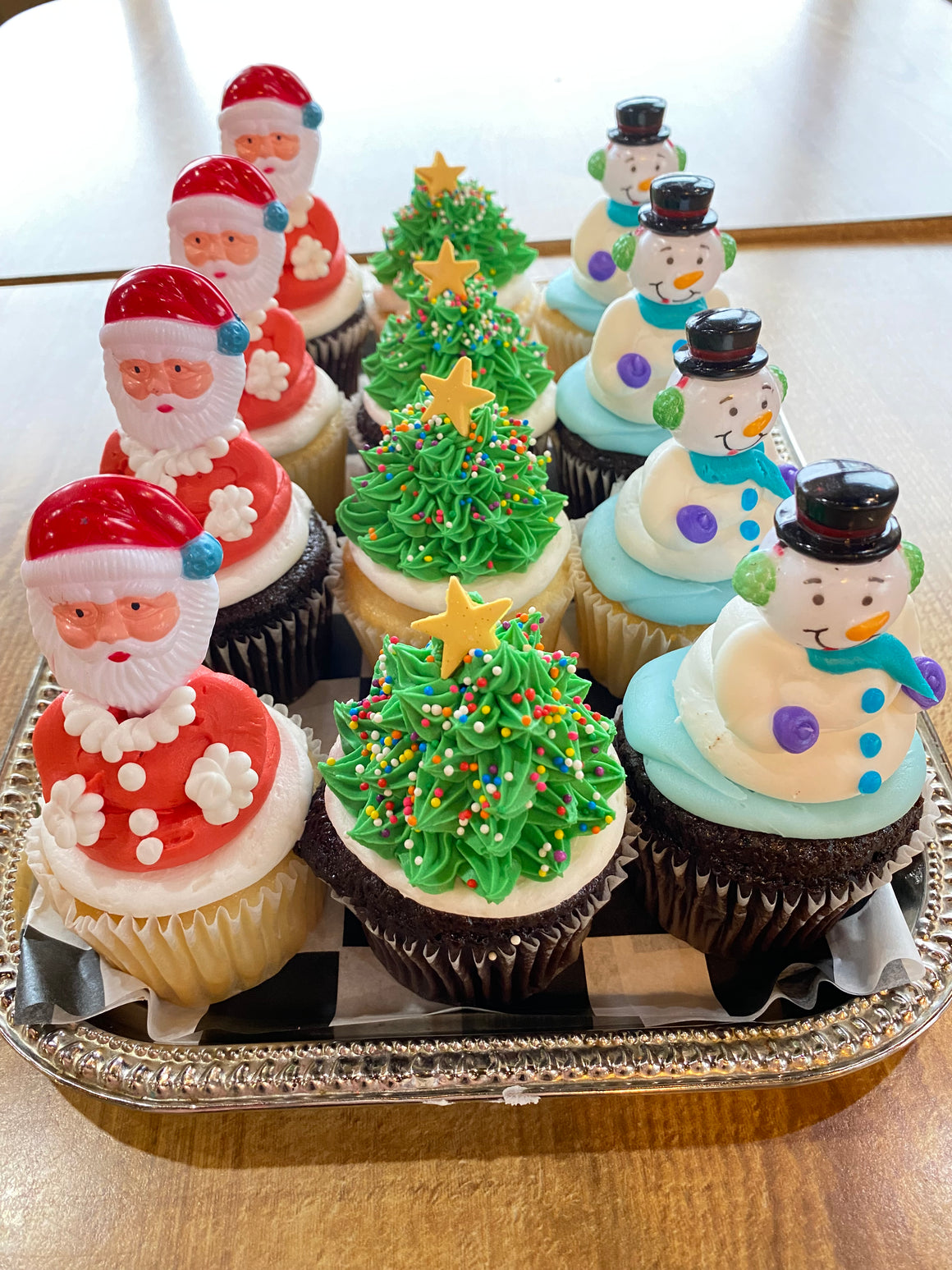 Christmas Figure Cupcakes