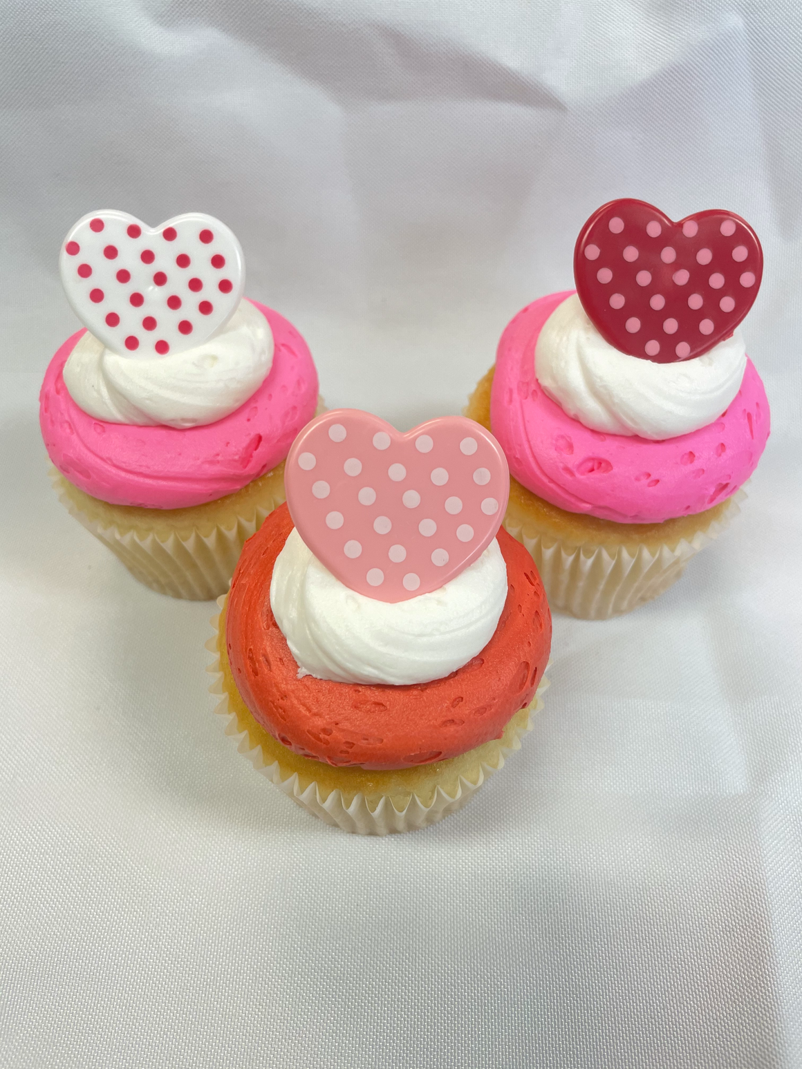 Valentine Cupcake: Polka Dot Hearts