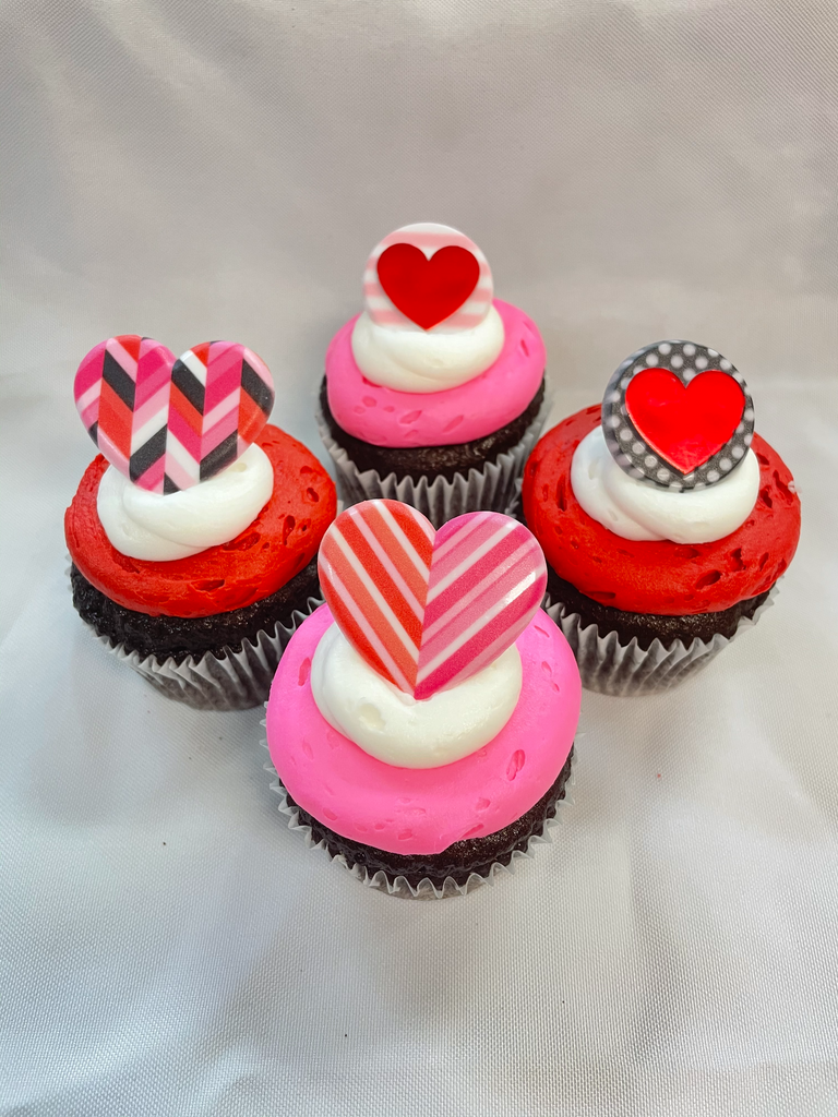 Valentine Cupcake: Patterned Hearts