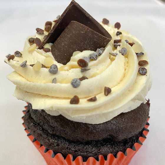 Paddy's Guinness Cupcake (Available March 1-16)