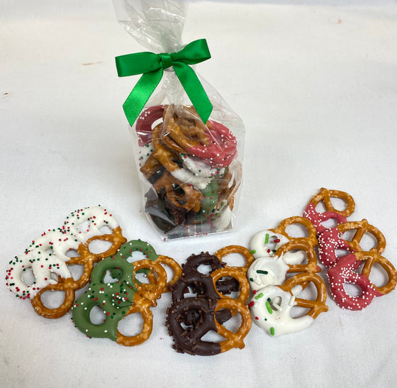 Holiday Pretzels with Gift Bow