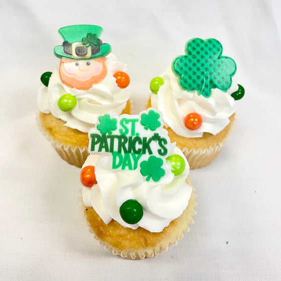St. Patrick's Cupcake: Charms