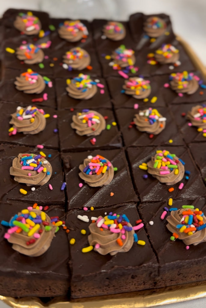 Sprinkle Brownie Tray (24 Brownies)